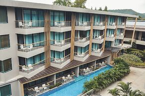 Sand Dunes Chaolao Beach Resort