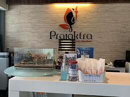 Prajaktra City Hostel