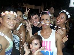 Wild & Wandering Backpacker & Bar