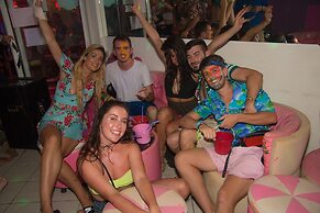 Wild & Wandering Backpacker & Bar