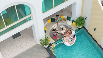 De Lunar Resort Koh Larn