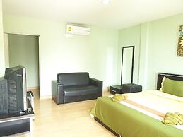 Sea Beach Koh Larn 2