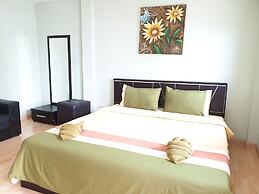 Sea Beach Koh Larn 2