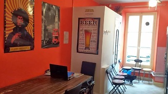 Victoria House - Hostel