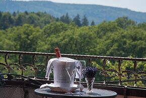 Hotel Restaurant Vinothek Lamm