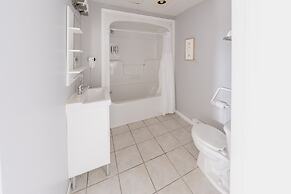 The Iona Heights Inn