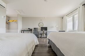 The Iona Heights Inn