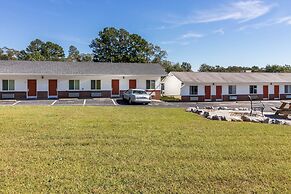 Rodeway Inn & Suites