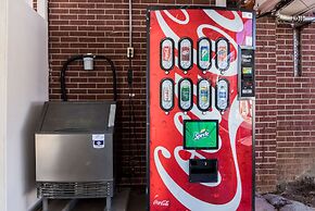 Rodeway Inn & Suites