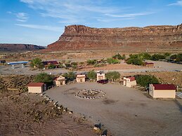 Sun Outdoors Canyonlands Gateway
