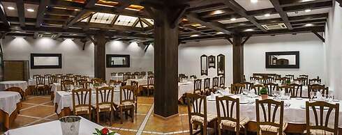 Hotel Asador Albenzaire