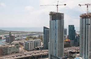 NGE Stays - Downtown Suite Lake View