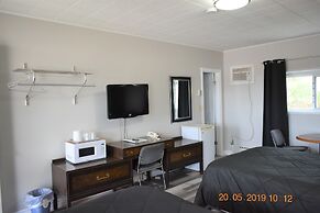 Hillside Inn Pembroke