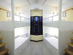 Chiangmai Gate Capsule Hostel