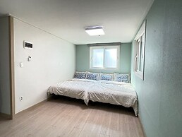 Twin Rabbit Guesthouse