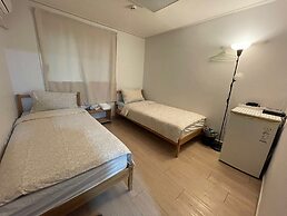 Twin Rabbit Guesthouse