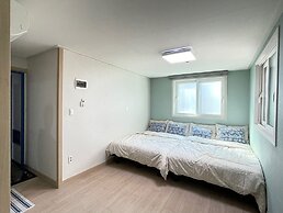 Twin Rabbit Guesthouse