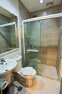 Holiday Suites Hotel & Resort