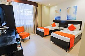 Holiday Suites Hotel & Resort