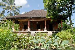 Subak Tabola Villa