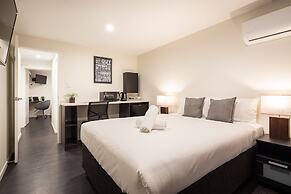 Ascot Budget Inn & Residences