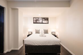 Ascot Budget Inn & Residences