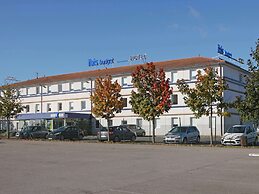 Ibis Budget Poitiers Nord Futuroscope