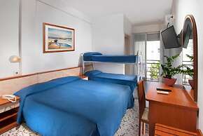 Hotel Holiday