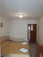 Hotel Holiday
