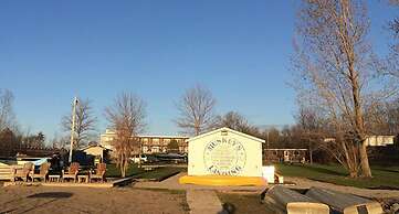 Muskey's Landing Resort