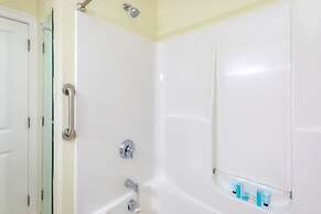 Atlantic Breeze Suites