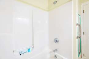 Atlantic Breeze Suites