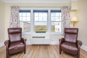 Atlantic Breeze Suites