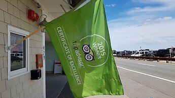 Atlantic Breeze Suites