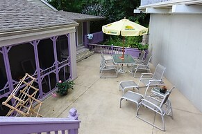 Bee 'n Bee Bed n' Breakfast