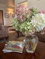 Sandhills Guest House Motel