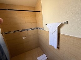 Discovery Inn Vallejo I 80 Near Napa CA