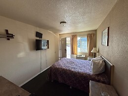 Discovery Inn Vallejo I 80 Near Napa CA