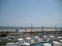 Avondale by the Sea Motel