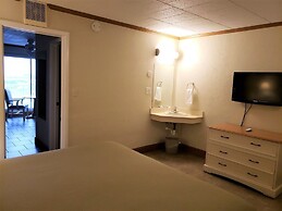 Avondale by the Sea Motel