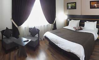 Clean Hotel