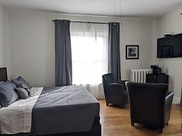 Colborne Bed and Breakfast
