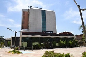 Jardy Hôtel & Suites