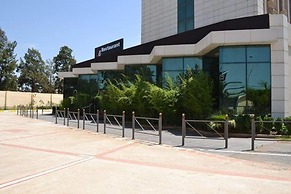 Jardy Hôtel & Suites