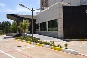 Jardy Hôtel & Suites