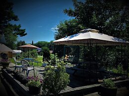 Town and Country Motel