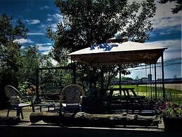 Town and Country Motel