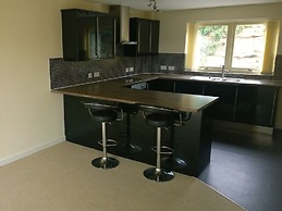 Your Travel Stop Craggside