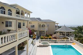 The Royal Kensington Villa