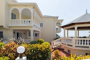 The Royal Kensington Villa